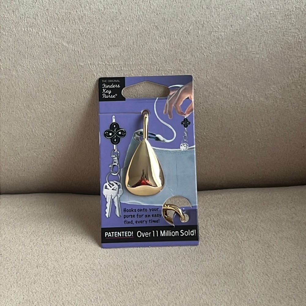 NEW Finders Key Purse: Gold Teardrop